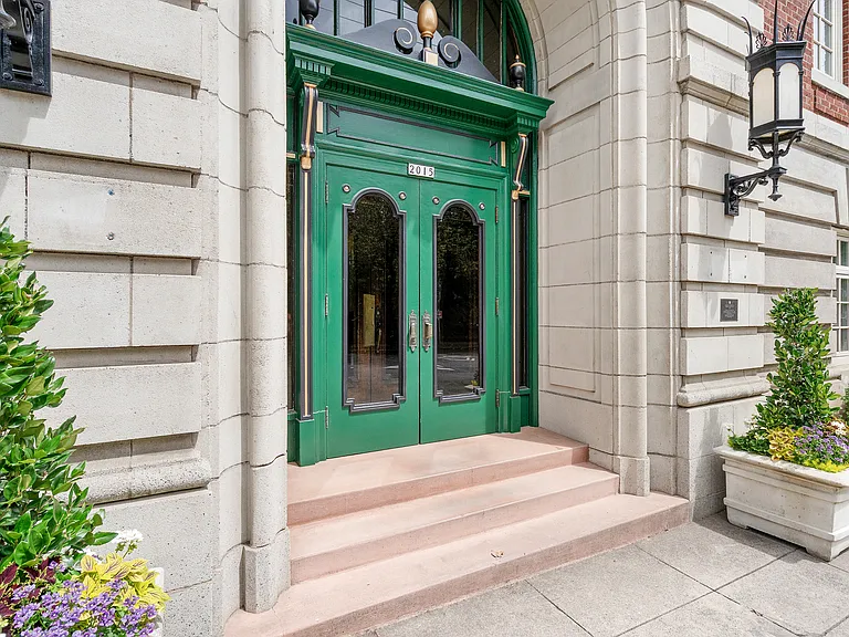 2015 NW Flanders St — Photo 18