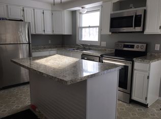 10 3rd St #0, Amesbury, MA 01913