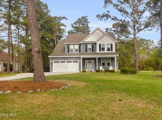 330 Divot Ct, Swansboro, NC 28584