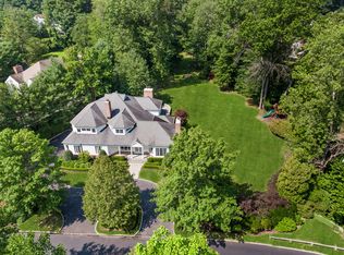 10 Hampton Rd, Purchase, NY 10577