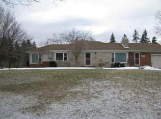 712 S Rainbow Dr, Clare, MI 48617