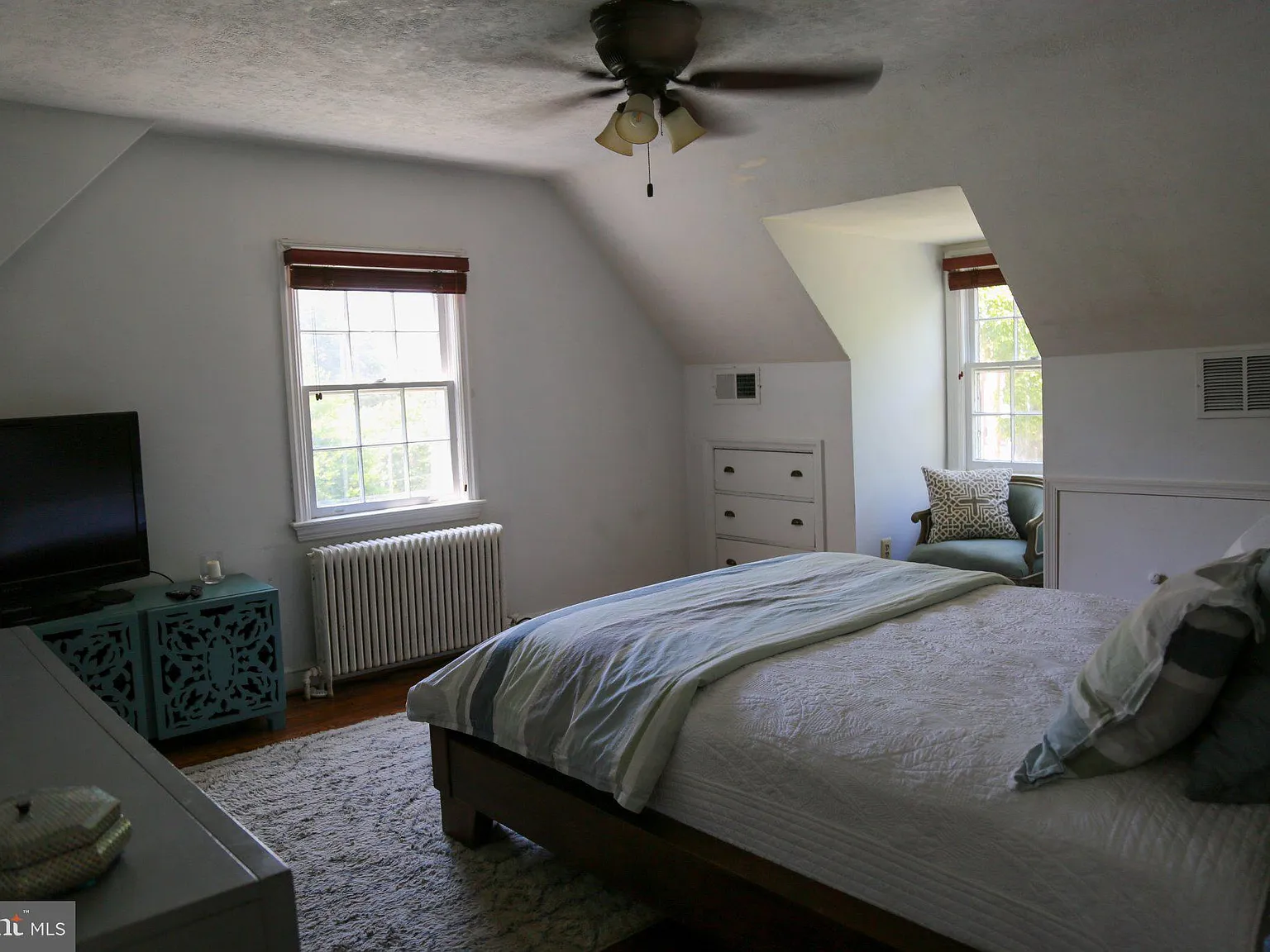 2 bed, 1.5 bath, 1501 sqft, $4,200 — Photo 4