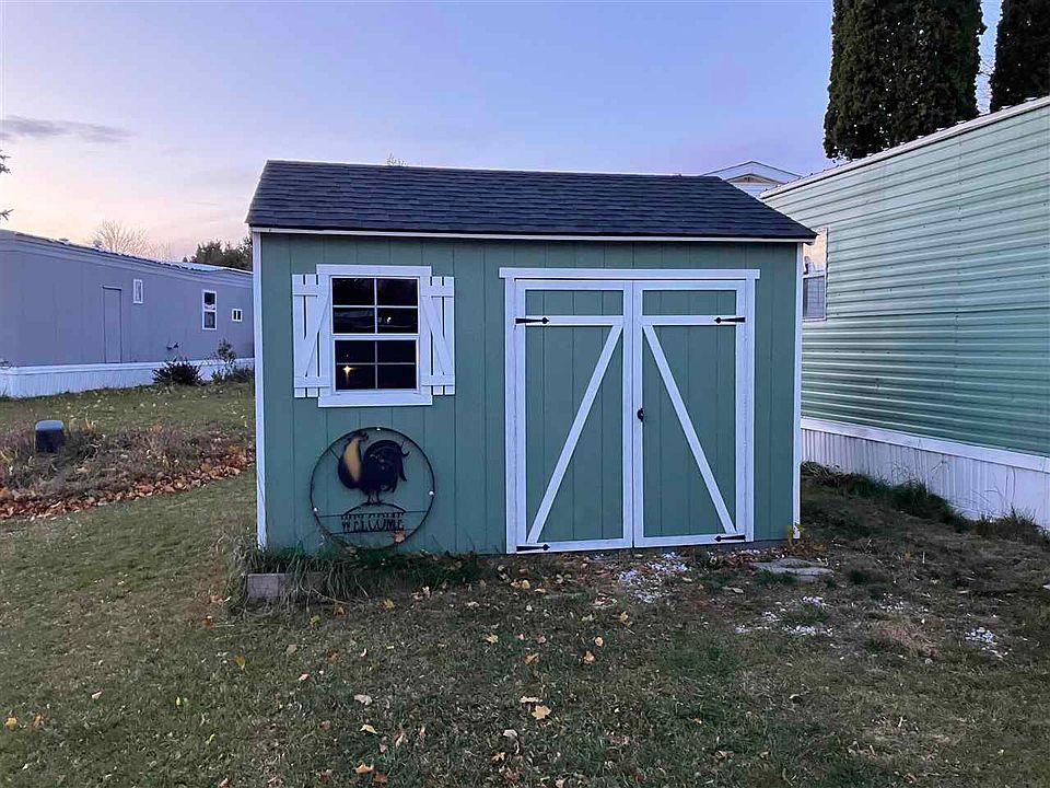 526 N Lake St Boyne City, MI, 49712 Apartments for Rent Zillow