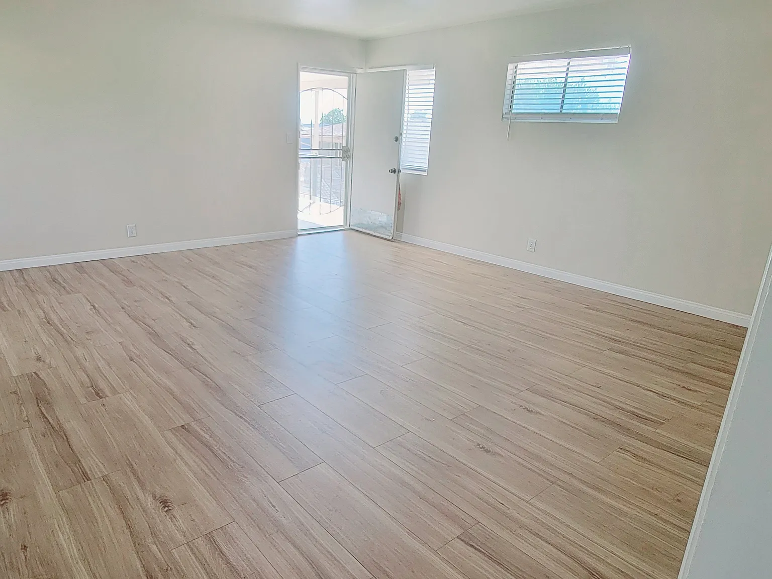 2 bed, $2,700 — Photo 4