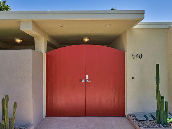 3rd image of 548 N Saturmino Dr