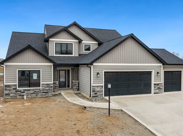 4173 Shadowood Trl, Fort Wayne, IN 46818