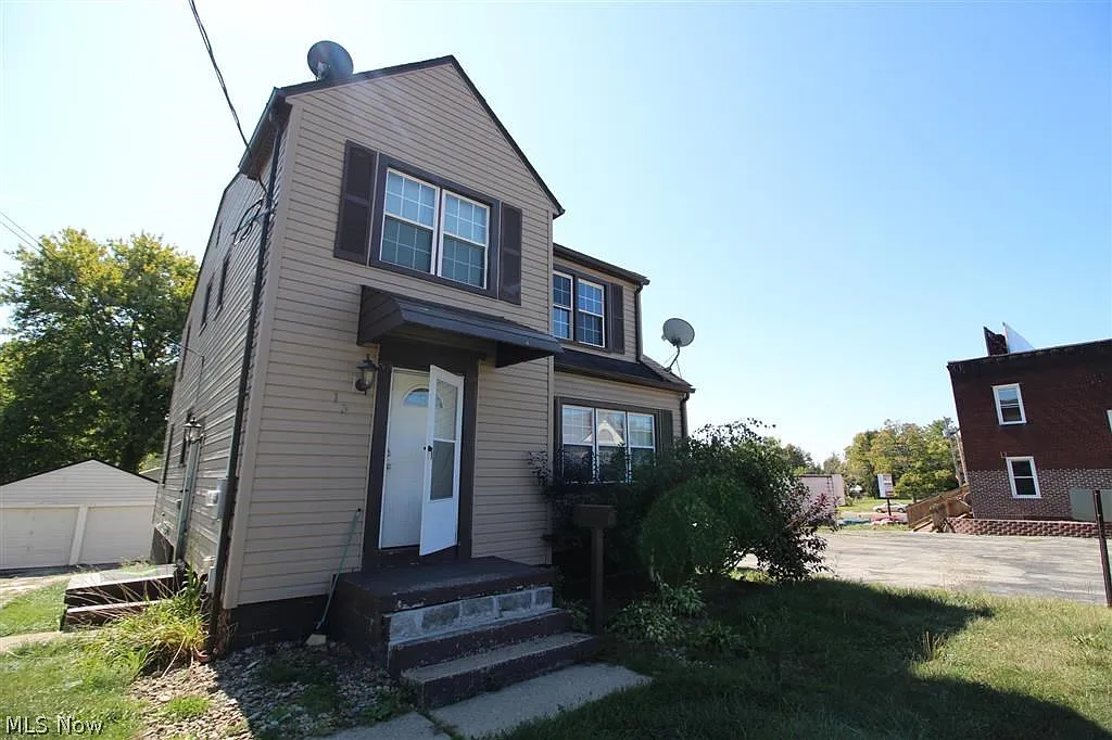 13 Terrace Dr photo 1