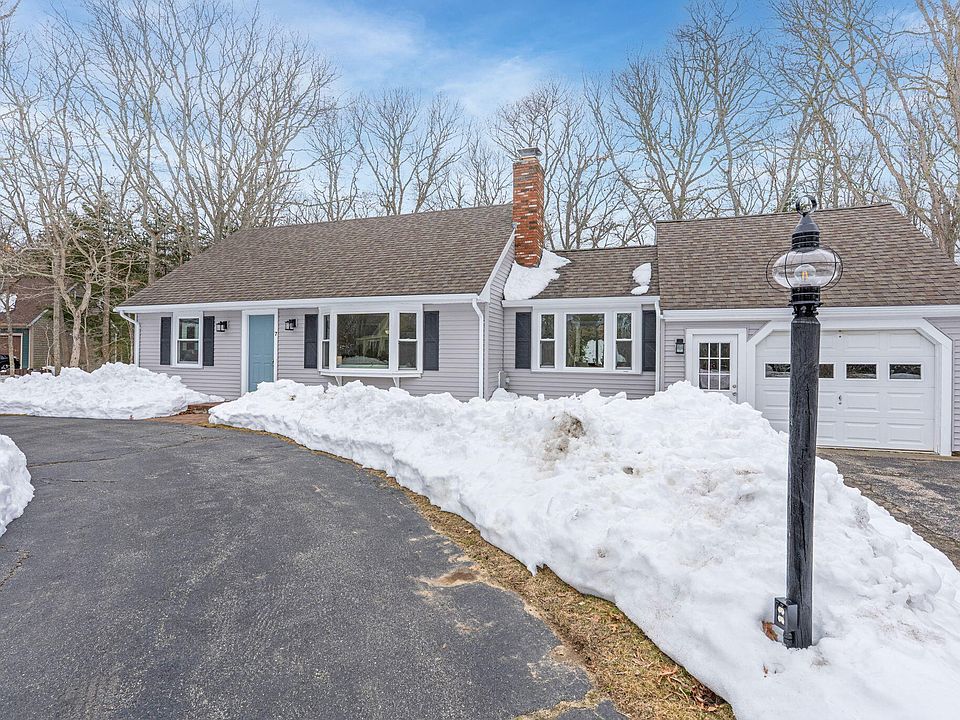 1st image of 7 Dexter Mill Drive