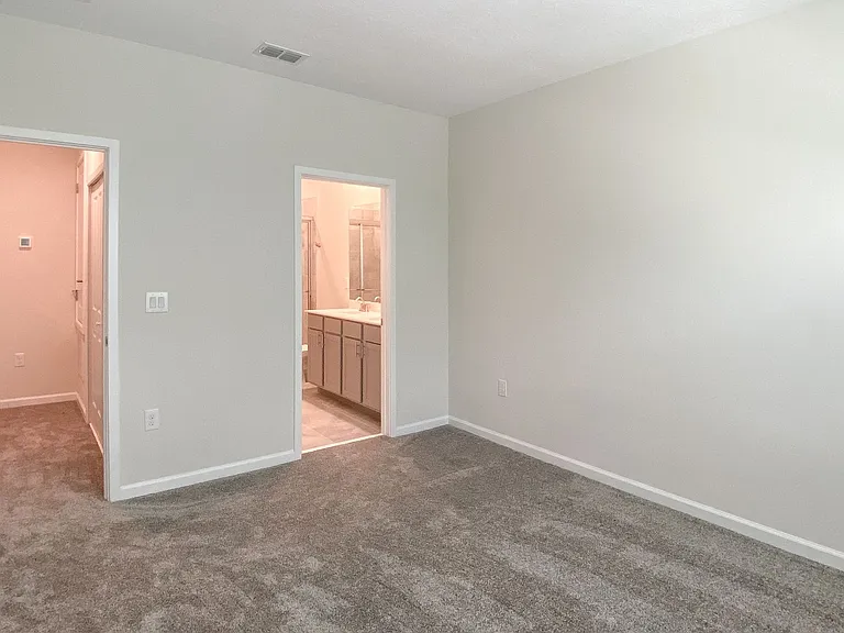 10010 Red Eagle Dr — Photo 10