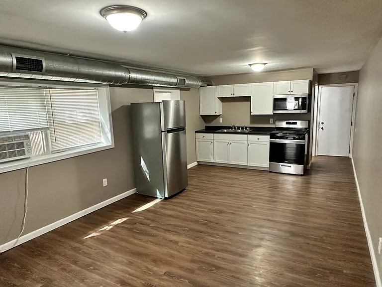 206 Locust St #2 — Photo 1