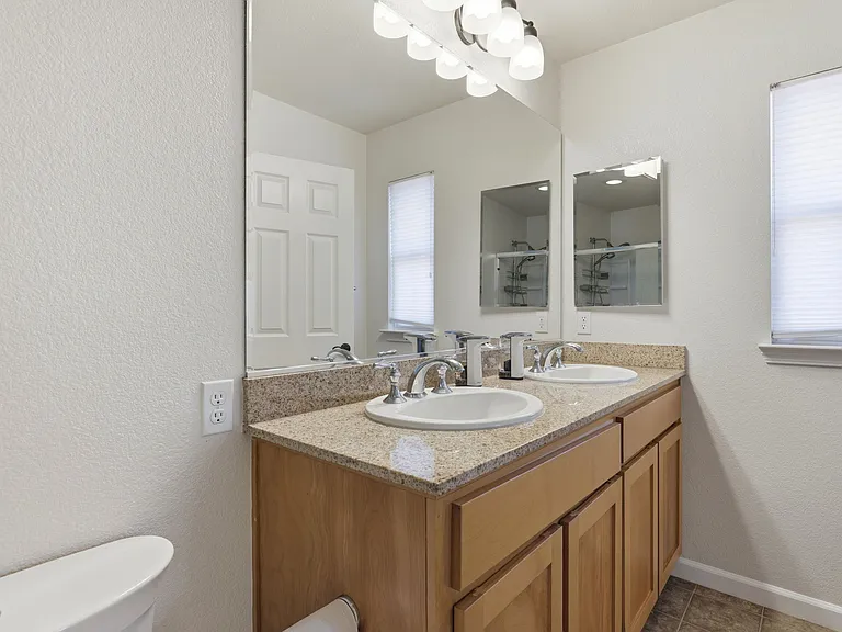 2878 4th St #1402 — Photo 15