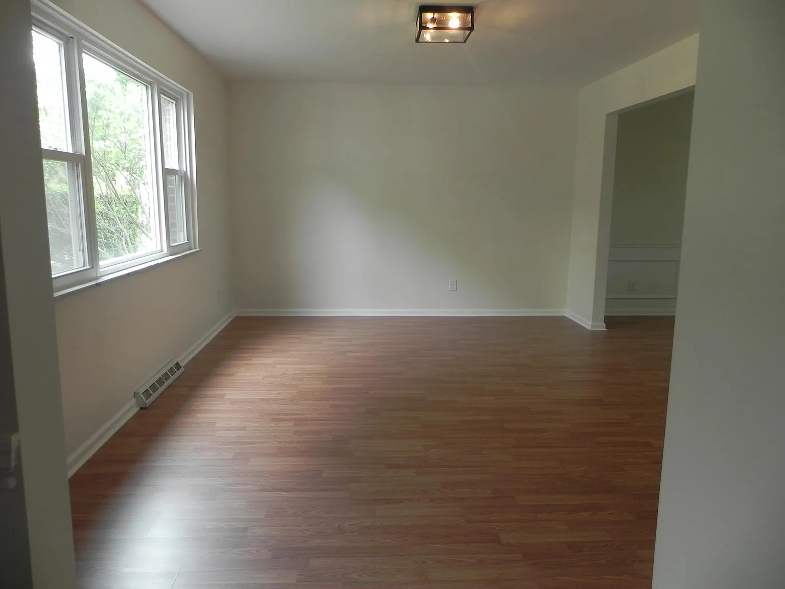 895 E College Ave — Photo 4