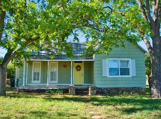 617 W Rainey St, Mason, TX 76856