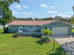 2198 Wateroak Dr N, Clearwater, FL 33764