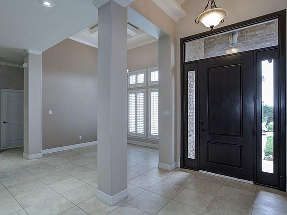 4th image of 213 Palm Blvd