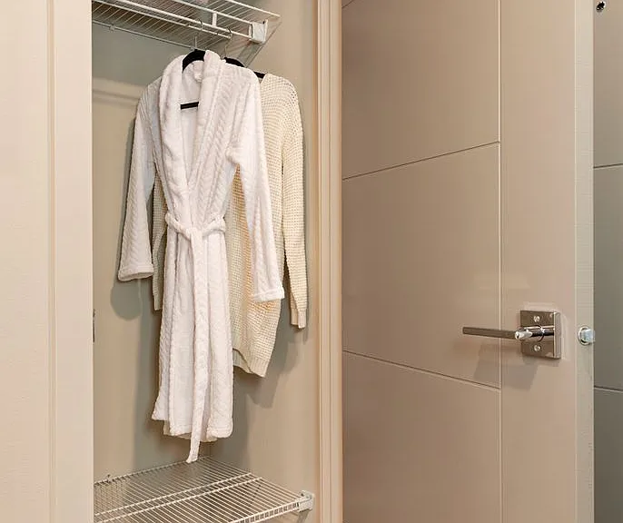 The Merz Luxury Apartments — Photo 26