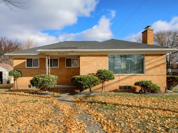 6802 Highview St, Dearborn Heights, MI 48127
