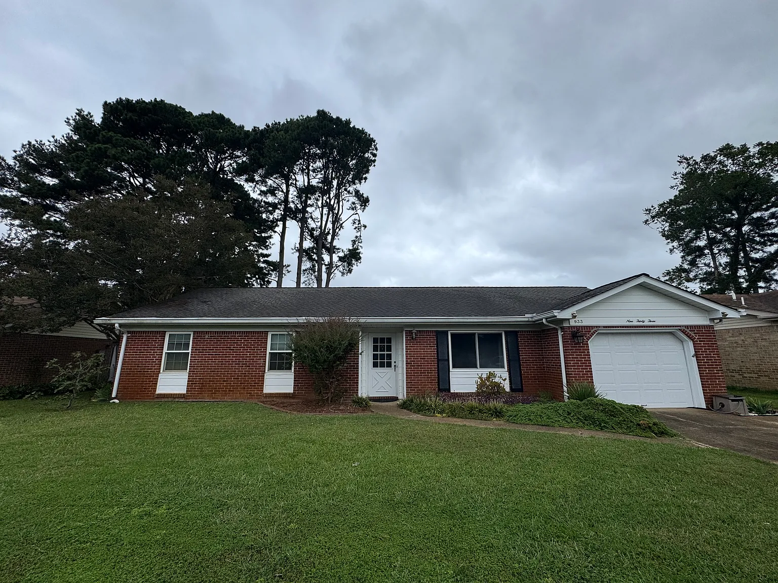 3 bed, 1568 sqft, $2,600 — Photo 1