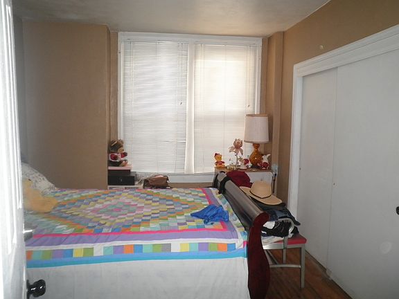 3rd image of 316 NW 1st Ave