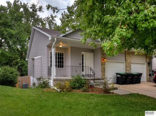 3067 S 35th Ave, Omaha, NE 68105