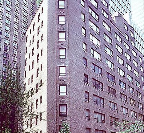 4th image of 210 E 47th St APT 8F