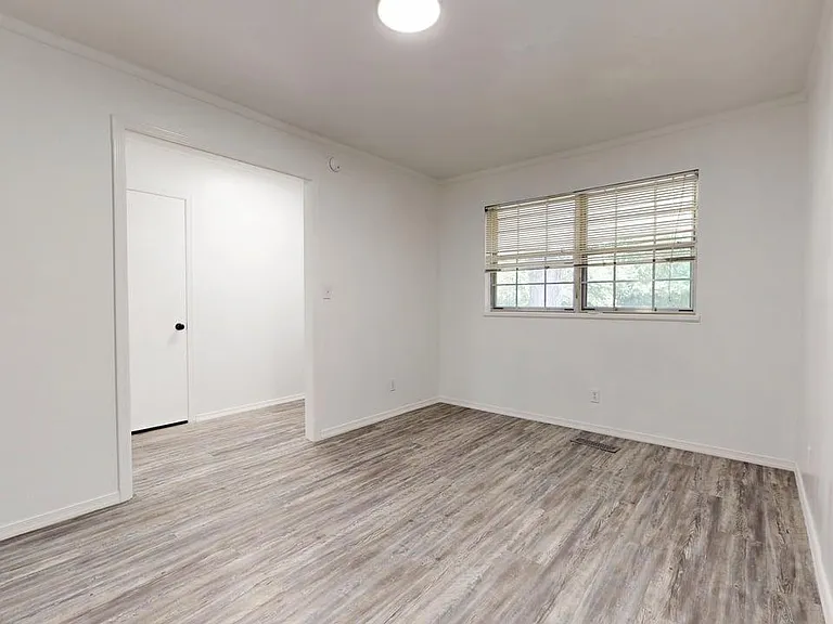 1414 N Wildwood Dr — Photo 3