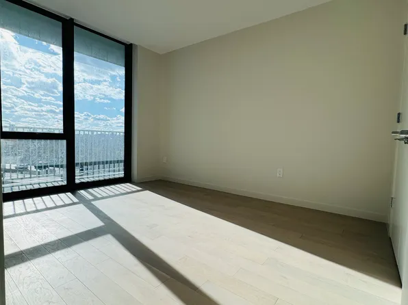 131-02 A 40th Road image 8 of 24