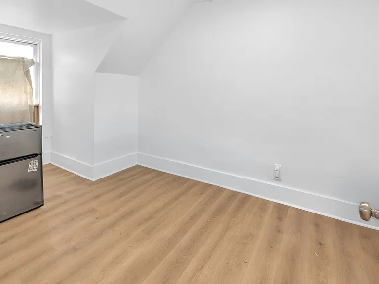 44 Farley Ave #2 — Photo 17