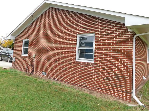 4th image of 1540 Nixonton Rd