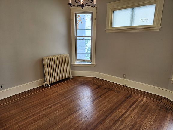 Dining Room image 3