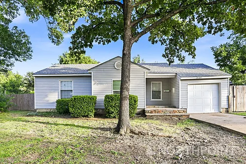 1700 Ruth St Photo 1