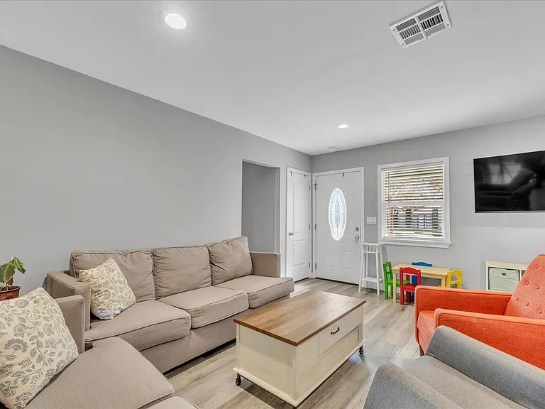 17371 Willard St — Photo 8