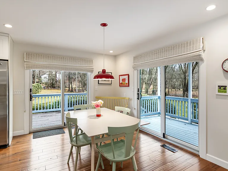 1 Brightfield Ln — Photo 23