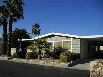 Great curb appeal with limited landscaping
