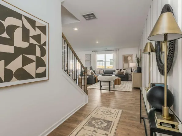 3560 Matthew Ct, Decatur, GA 30034