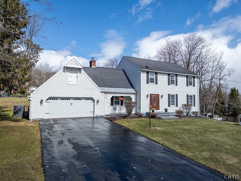 1st image of 940 Ridgewood Rd