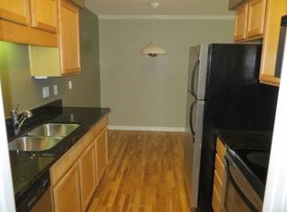 2727 43rd St W #210, Minneapolis, MN 55410