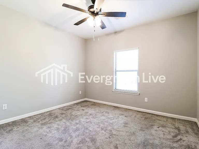 4568 Western Woods Dr — Photo 11