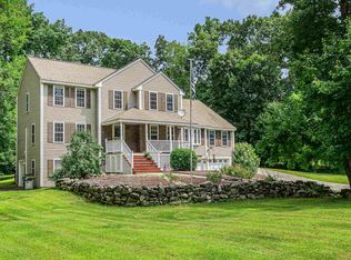 19 Nicholas Ln, Pelham, NH 03076