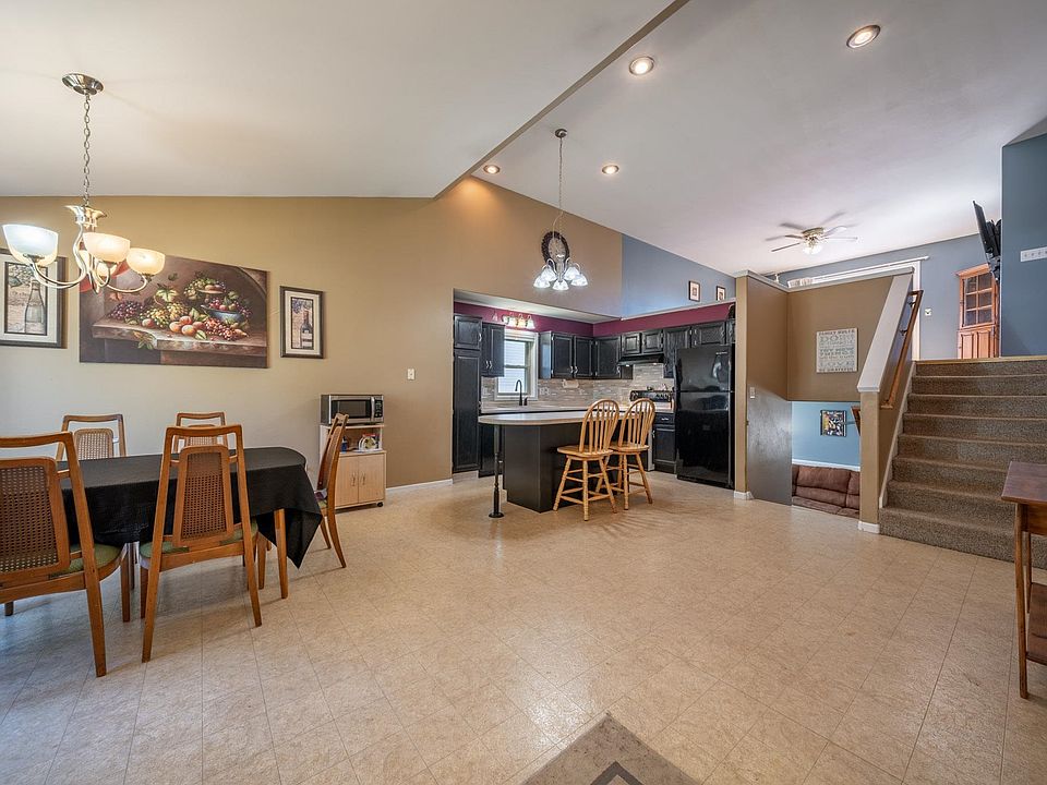 915 Christian Dr, Oshkosh, WI 54901 MLS 50280508 Zillow