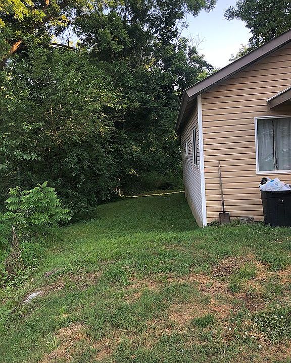 2nd image of 401 W Wiley St