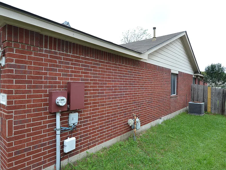 15530 Sarahs Creek Dr — Photo 15
