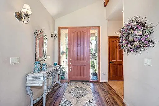 24437 Timber Ridge Dr — Photo 2