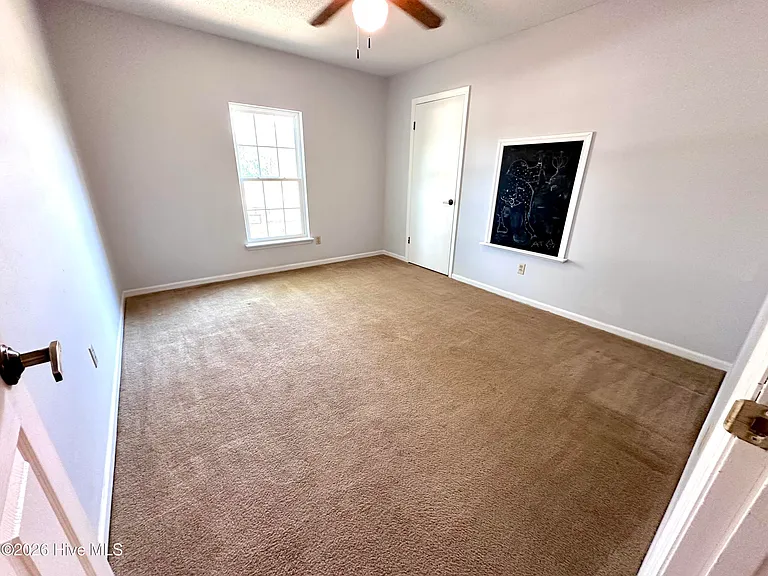 4558 Colonial Rd — Photo 20