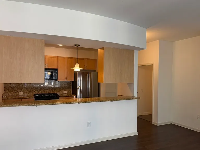 1620 NE Broadway St #517 — Photo 14