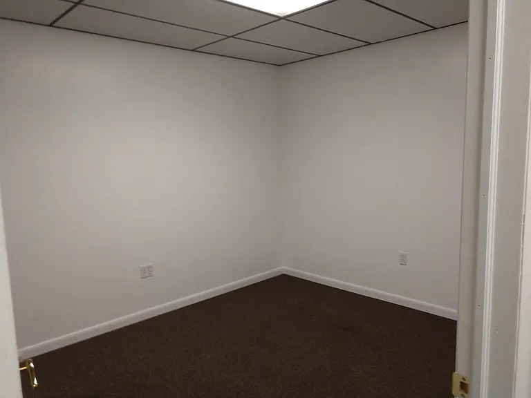 517 Main St #1 — Photo 4