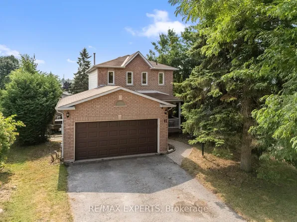11 Penton Dr, Barrie, ON L4N 7A3