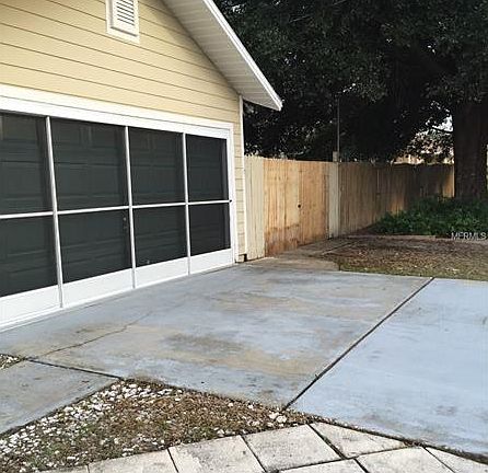 3rd image of 2455 Vaughn Ave
