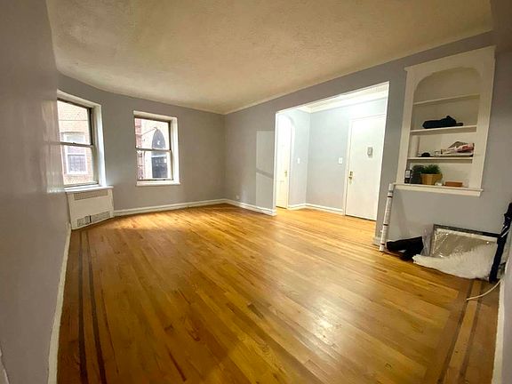 2nd image of 40 Woodruff Ave APT 106