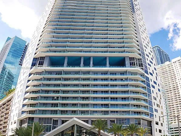 1300 Brickell Bay Dr, Miami, FL